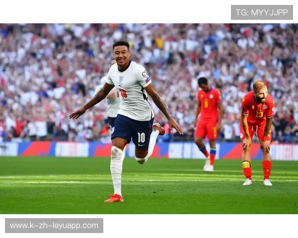 凯恩长传点球引出混乱，前场终结者再现价值