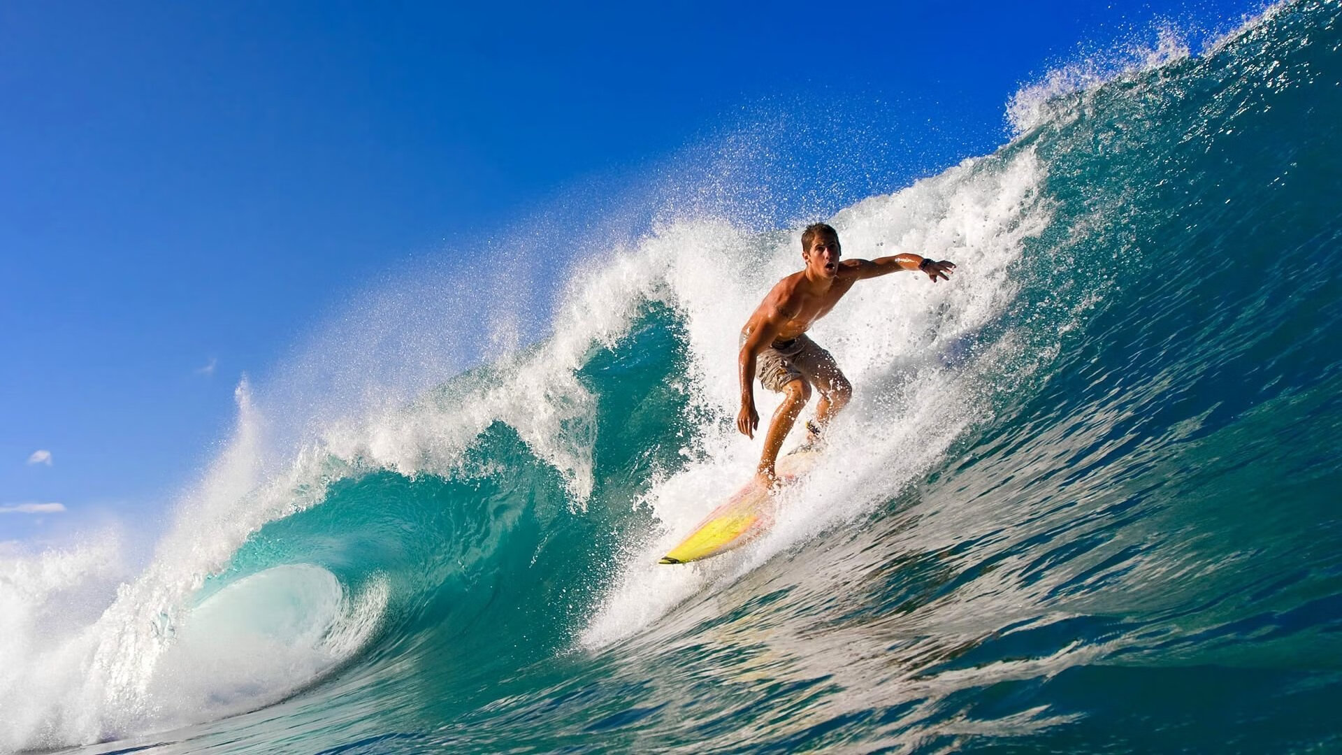 世界杯：退役球星担任公益形象大使 到难民营授课踢球